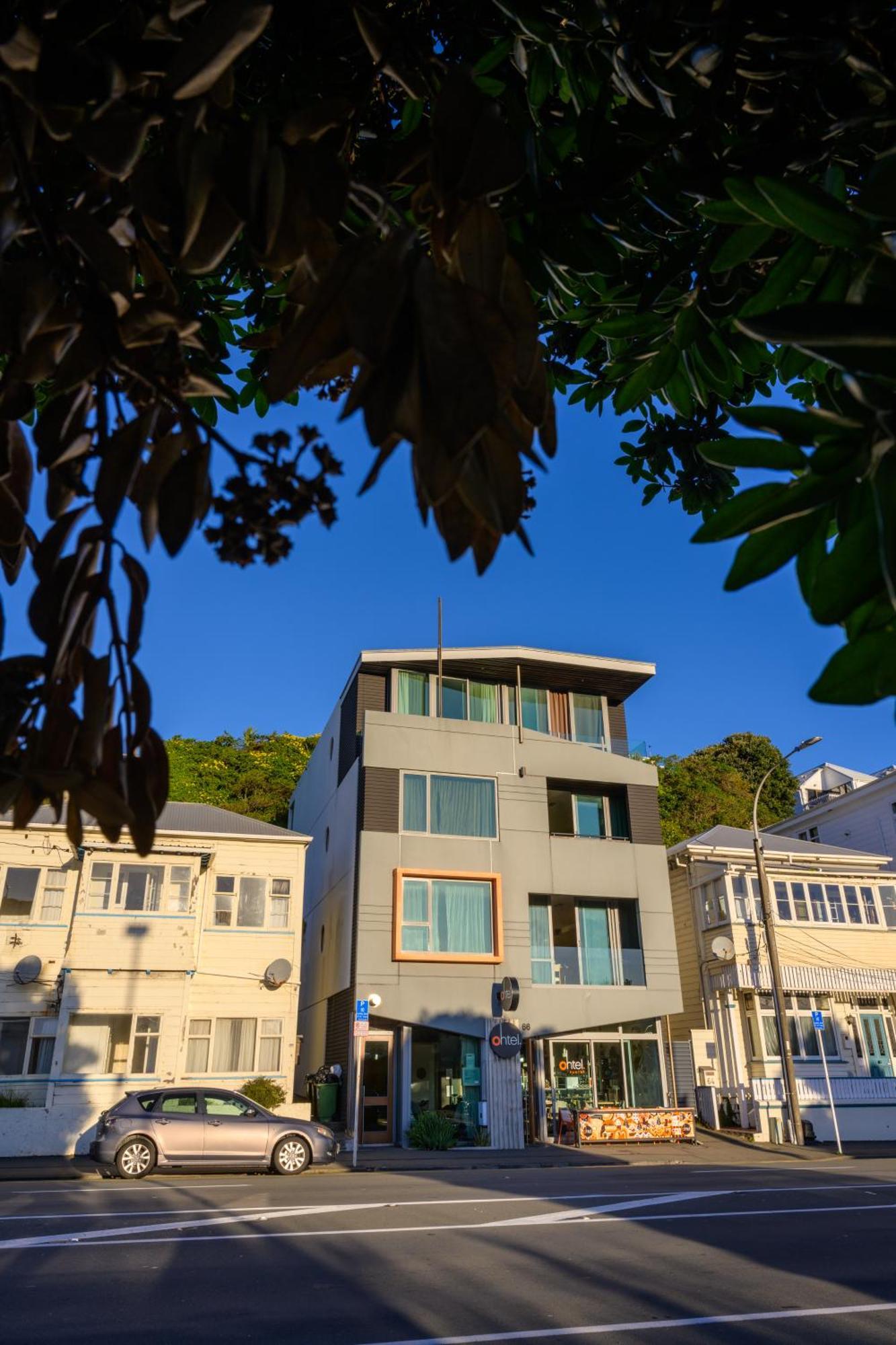 Ohtel Wellington Hotel Exterior foto